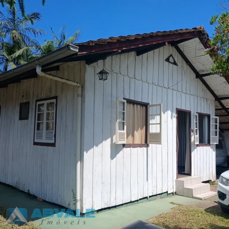 CASA DE MADEIRA EM TERRENO COM 210 M2 - FUNDOS BELA VISTA COUNTRY CLUB- - foto 1