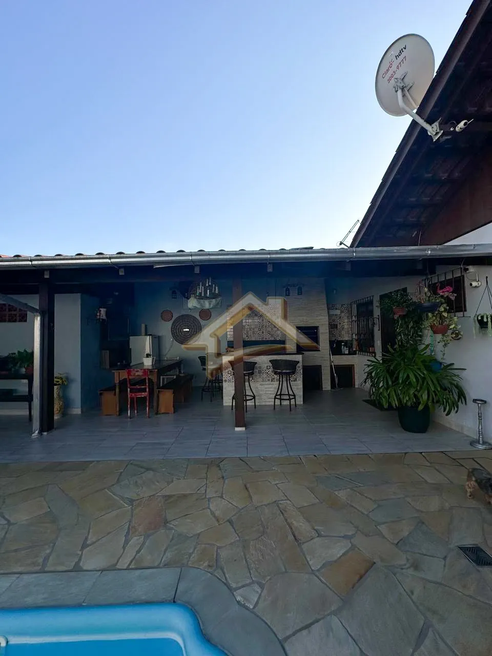 Casa com três dormitórios e piscina no bairro Salto Do Norte em Blumenau! — foto 4