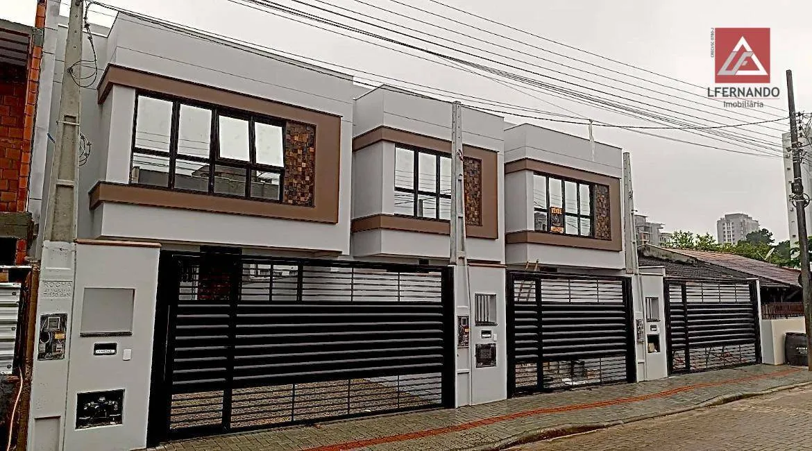 Sobrado com 3 dormitórios à venda, 95 m por R$ 850.000,00 - Itacolomi - Balneário Piçarras/SC - foto 1