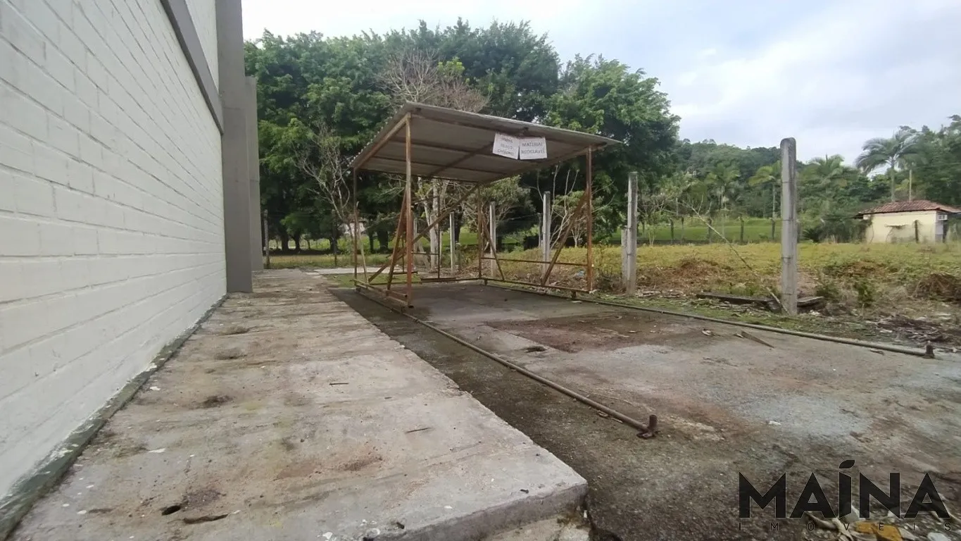 Ótimo Galpão Industrial localizado no bairro Itoupava Central — foto 3