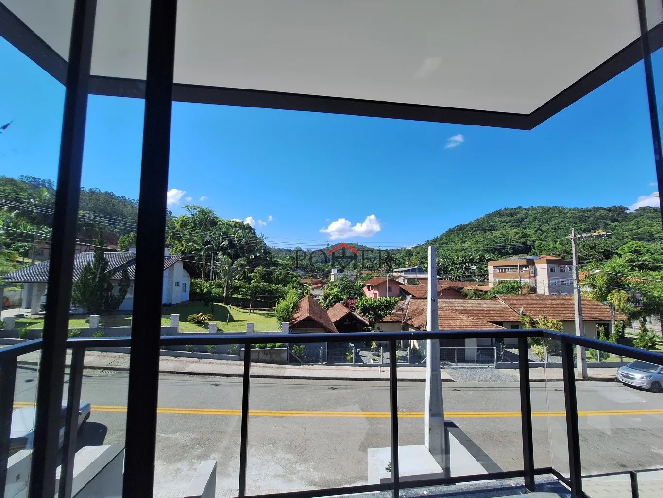 Lindos Sobrados, com 3 dormitórios, sendo 1 Suite, rua sem saída, tranquila, asfaltada, próximos ao Centro de Pomerode — foto 3