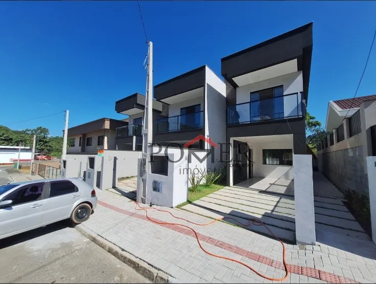 Lindos Sobrados, com 3 dormitórios, sendo 1 Suite, rua sem saída, tranquila, asfaltada, próximos ao Centro de Pomerode — foto 5