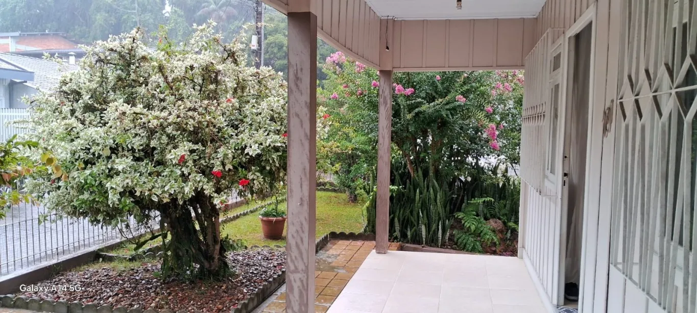 Ótima casa mista com 02 pavimentos no bairro Garcia em Blumenau, SC. — foto 4