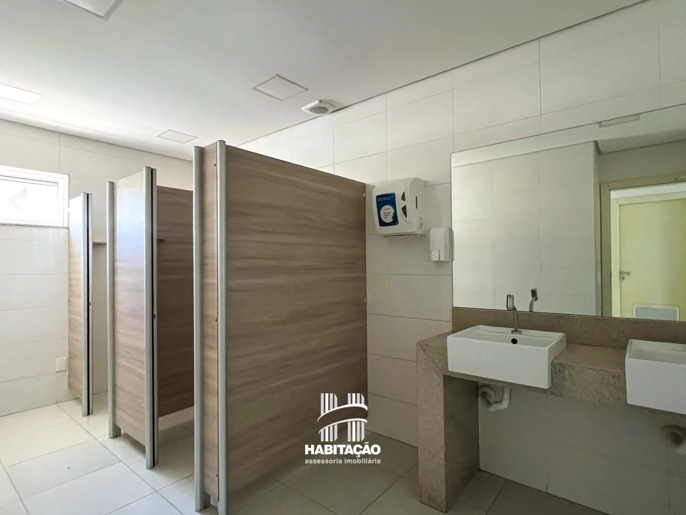 Ampla Sala Comercial em Localização Estratégica — foto 6