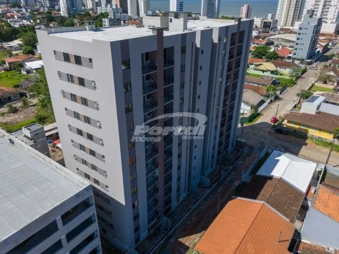 Apartamento disponível para venda com 2 dormitórios no Atlântico Beach Club (Rogga), 400m do mar, 300m da Av. Nereu Ramos - foto 1