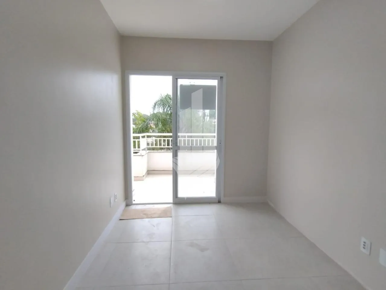 Apartamento com 2 dormitórios no bairro Água Verde — foto 3