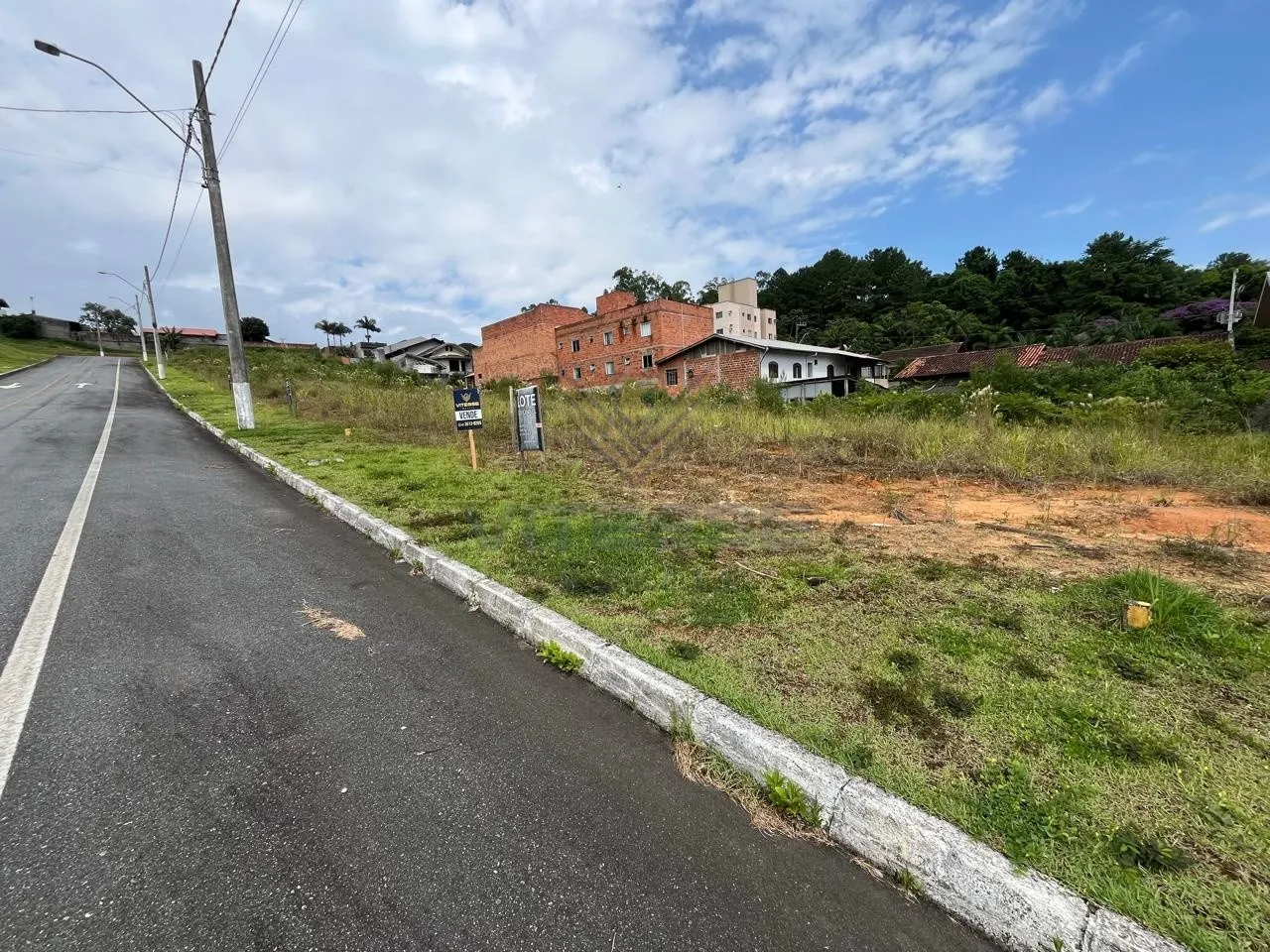 TERRENO NO BAIRRO ESTRADA DAS AREIAS — foto 3