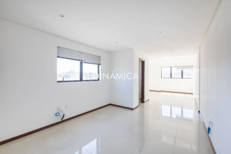 Sala Comercial bairro Velha, próximo ao fórum. Vila Germanica, próximo ao centro de Blumenau, garagem privativa - foto 1