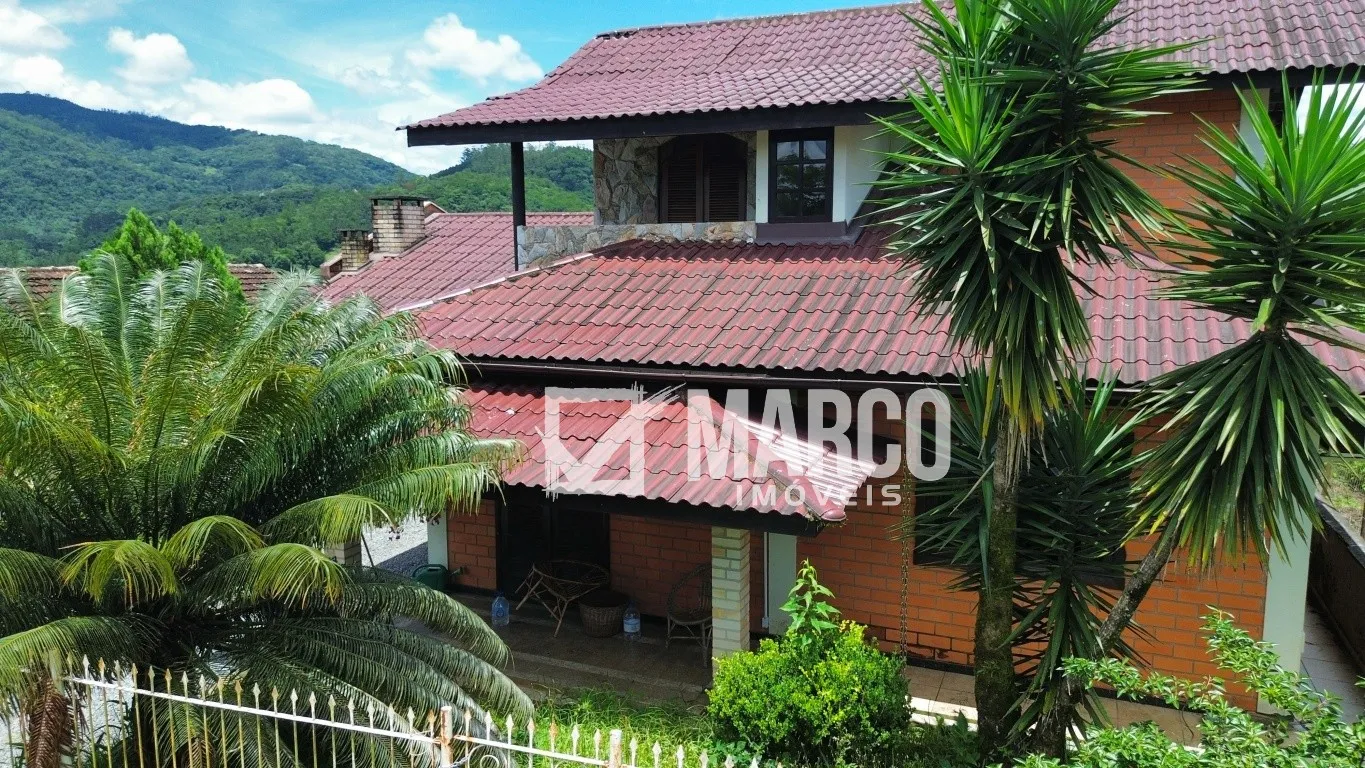 Casa com 3 Quartos com Area de Festas e Suite no Bairro do Ribeirão Areia - foto 1