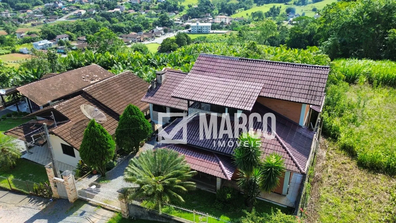 Casa com 3 Quartos com Area de Festas e Suite no Bairro do Ribeirão Areia — foto 2
