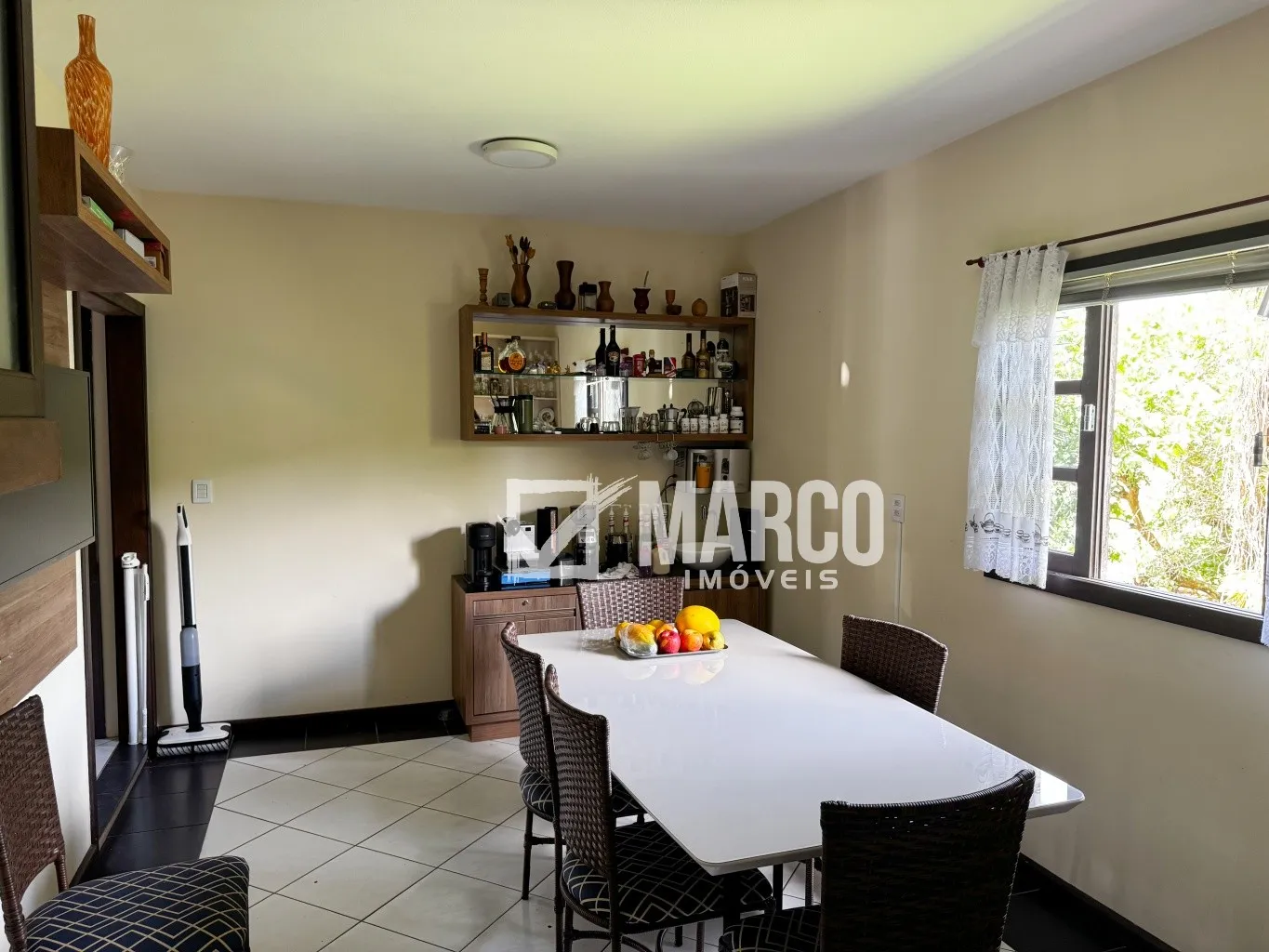 Casa com 3 Quartos com Area de Festas e Suite no Bairro do Ribeirão Areia — foto 4