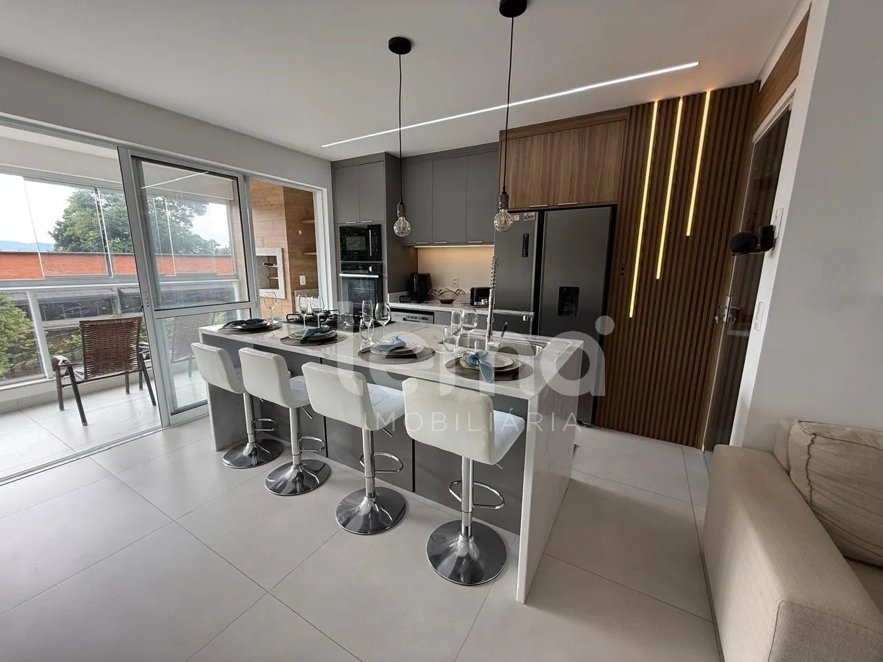 Apartamento mobiliado com 3 dormitórios no bairro Salto do Norte, em Blumenau. — foto 3