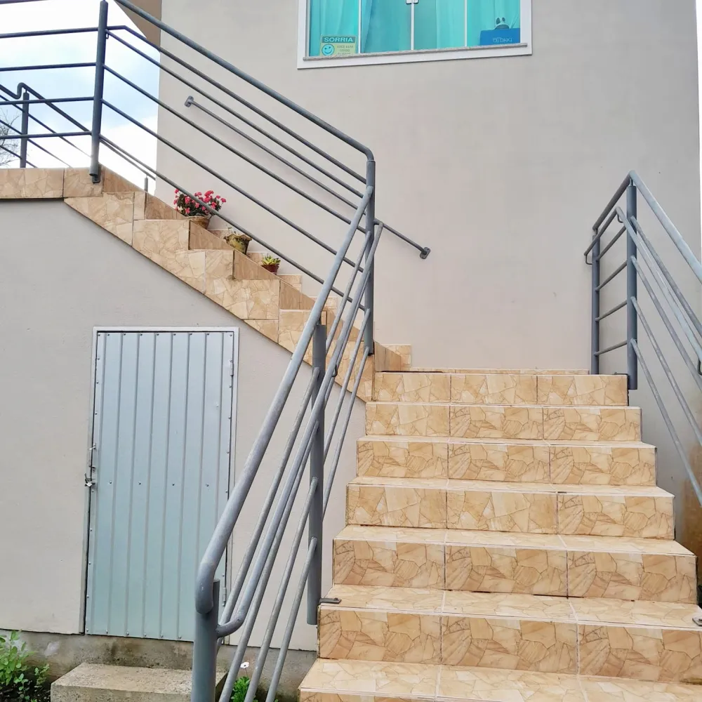 Imóvel com 2 Casas + 1 Prédio com 2 Apartamentos — foto 7