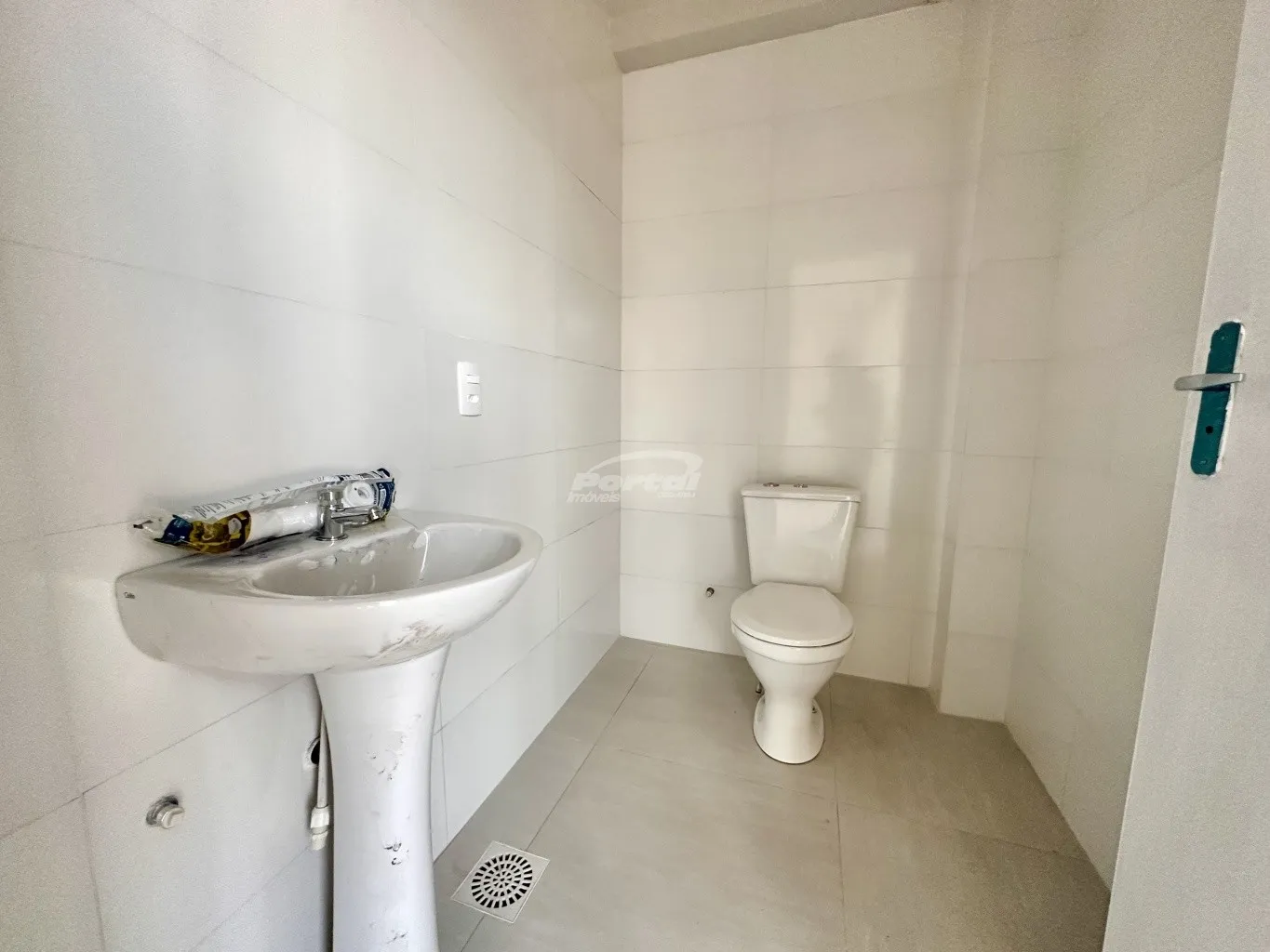 Sala comercial com 25m no centro de Balneário Piçarras/SC (Cód. 20498) — foto 6