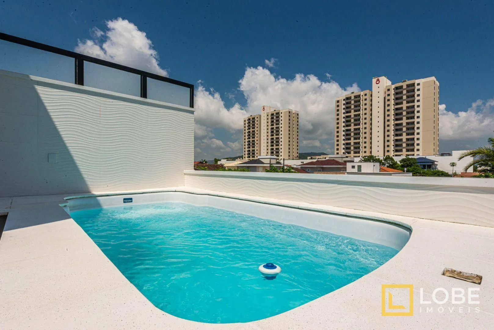 Casa nova com 3 suítes e piscina à venda na cidade de Penha em SC — foto 2