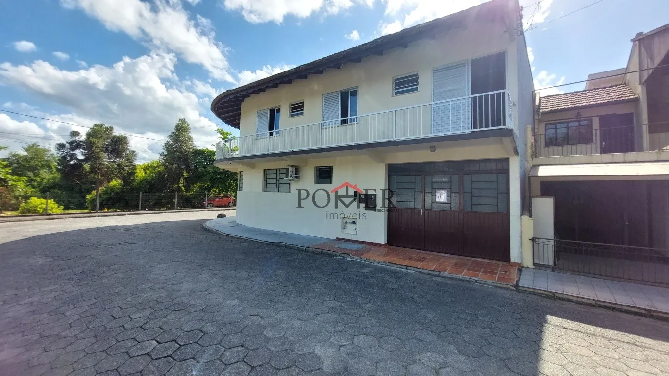 Ótimo imóvel comercial no Centro da cidade com 543,94m, sendo uma sala comercial no térreo e 2 amplos apartamentos no segundo pavimento.. — foto 2