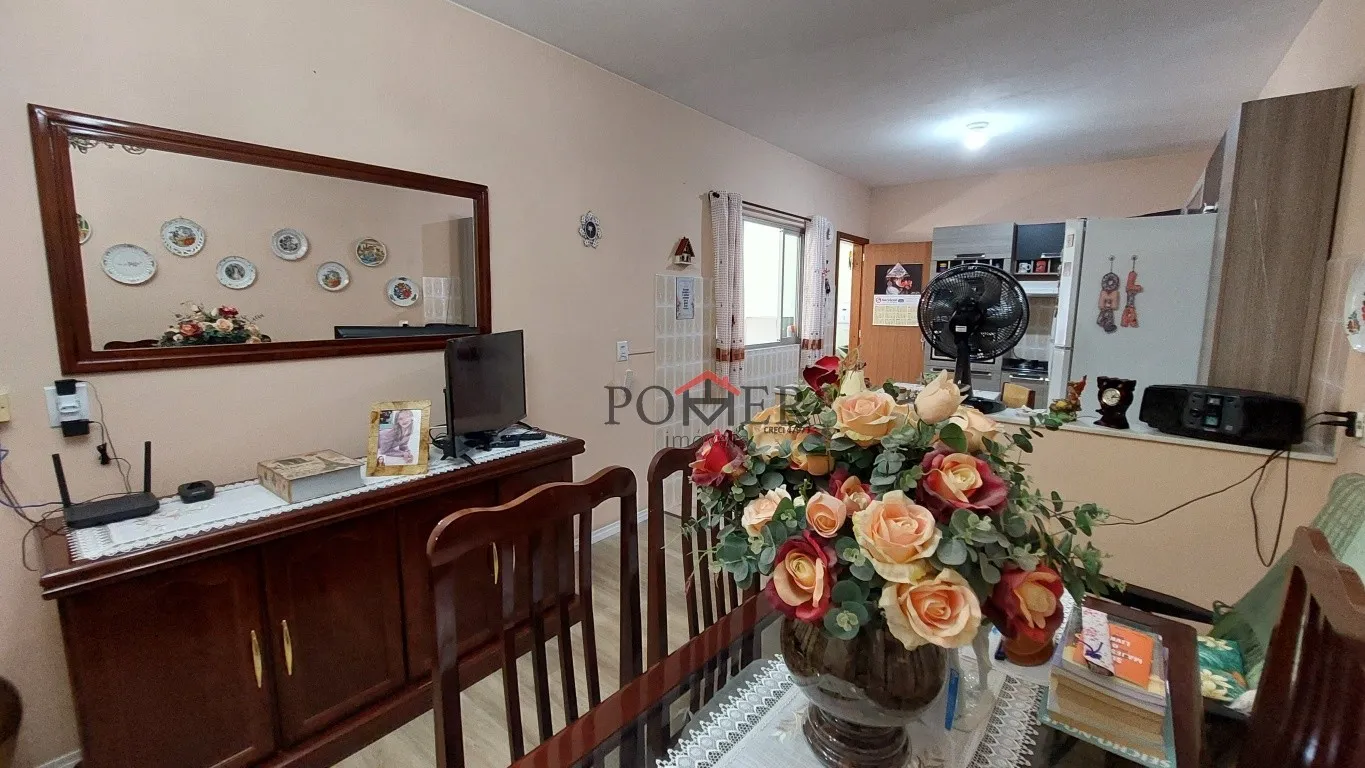 Ótimo imóvel comercial no Centro da cidade com 543,94m, sendo uma sala comercial no térreo e 2 amplos apartamentos no segundo pavimento.. — foto 5