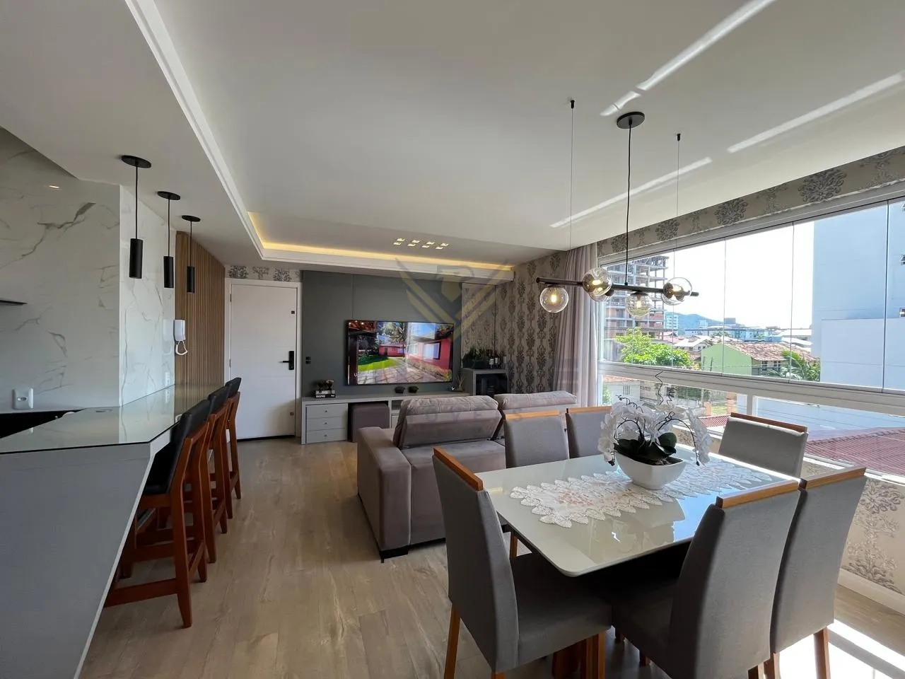 Apartamento com suíte e duas vagas - foto 1