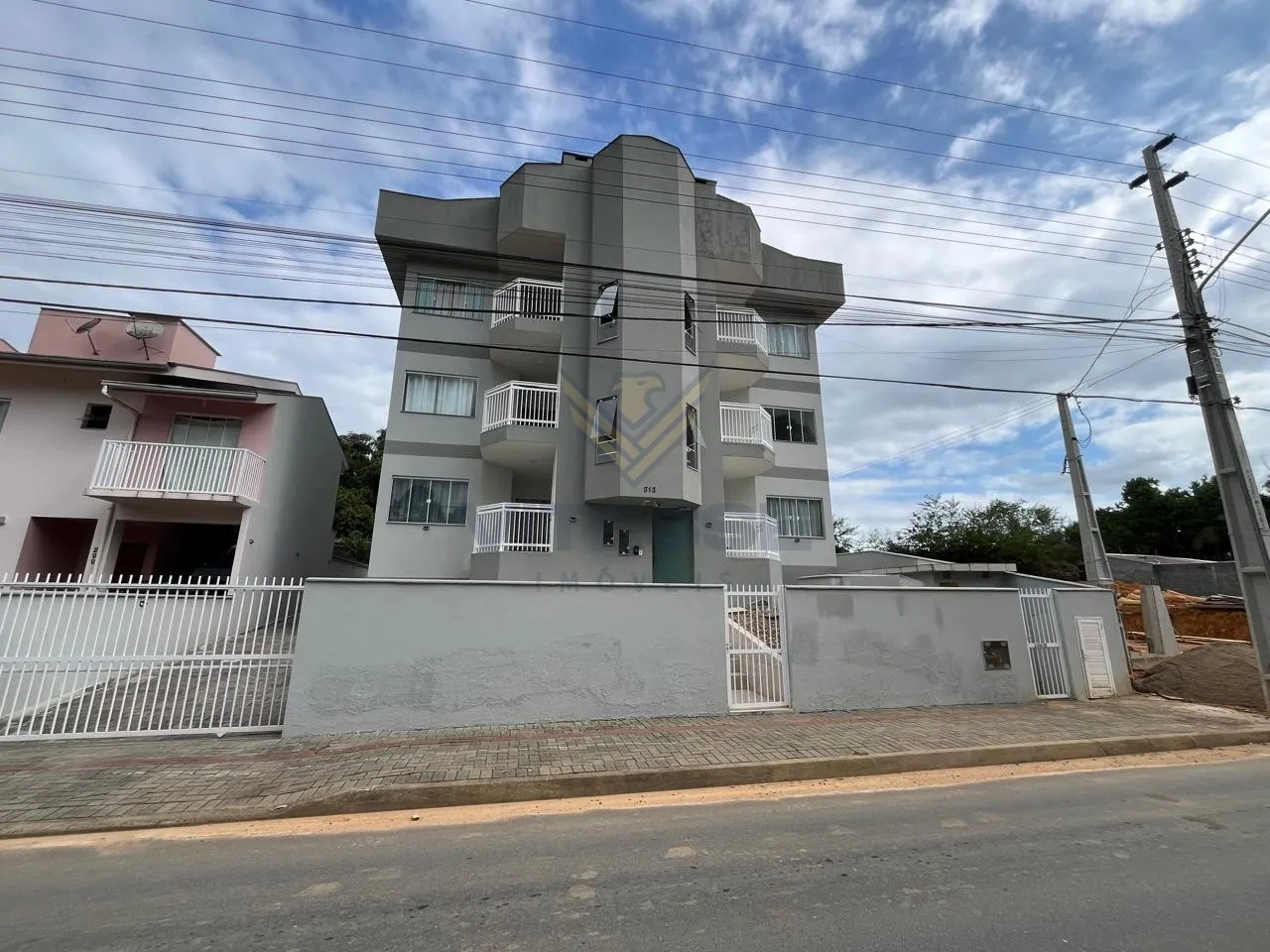 Apartamento com dois dormitórios. - foto 1