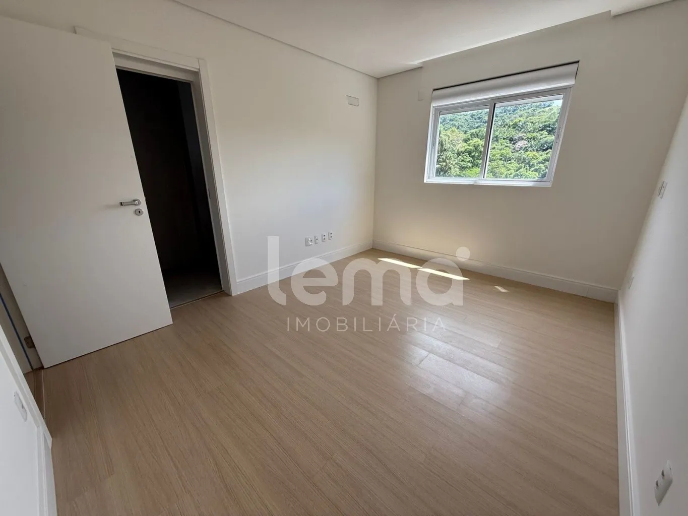 Apartamento novo de alto padrão com 3 suítes, no bairro Bom Retiro, em Blumenau. — foto 6