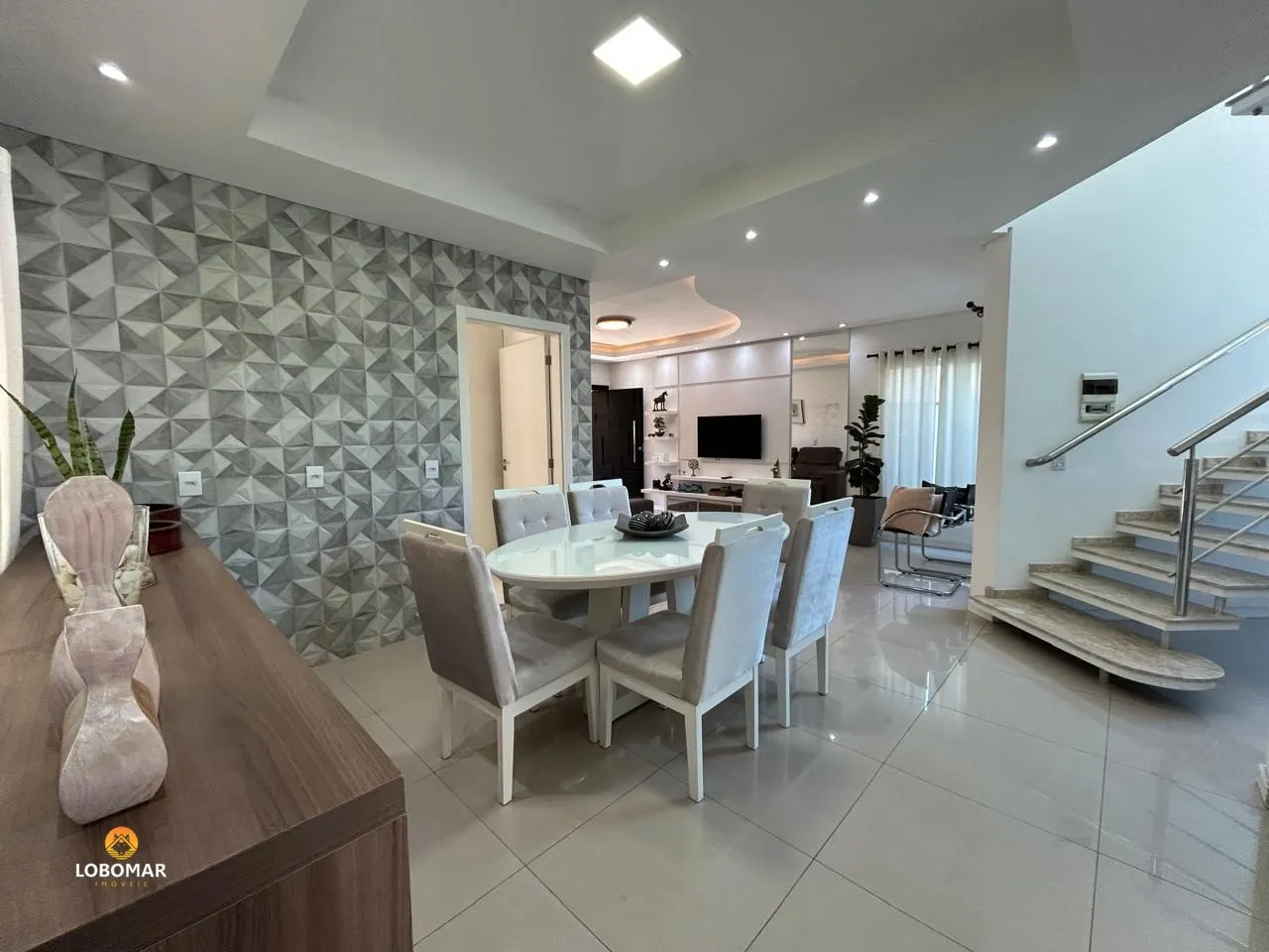 Casa 3 dormitórios à venda Centro Balneário Piçarras/SC - foto 1