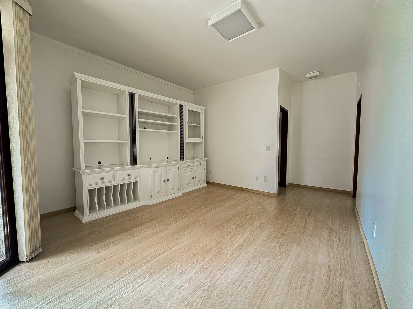 Excelente Apartamento de 3 dormitórios, sendo 1 suíte máster, no bairro Jardim Blumenau — foto 4