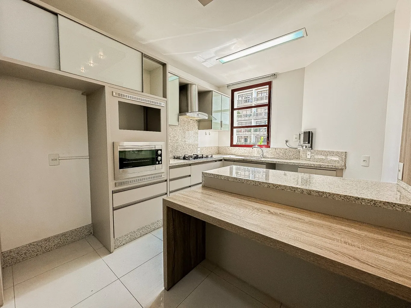 Excelente Apartamento de 3 dormitórios, sendo 1 suíte máster, no bairro Jardim Blumenau — foto 5