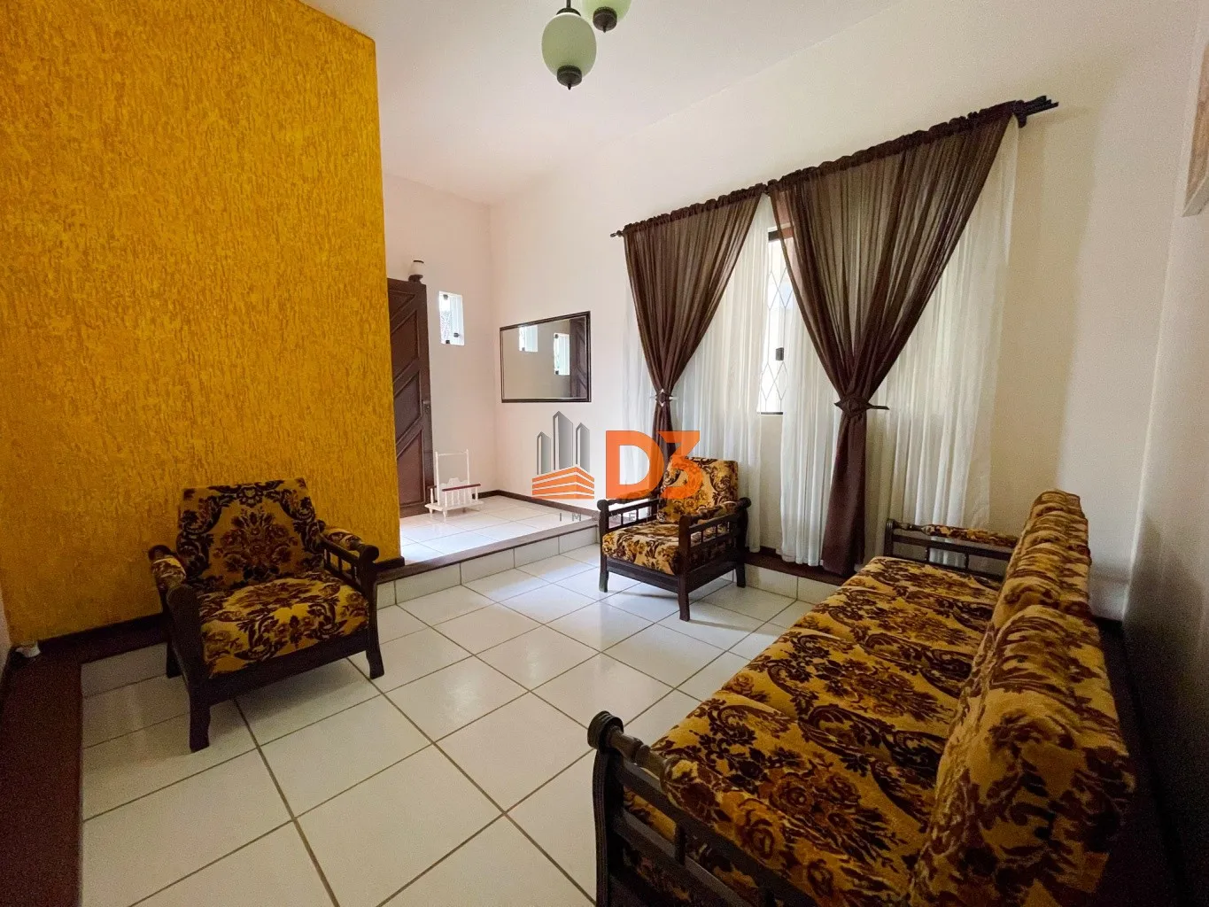 Casa com 2 pavimentos + amplo terreno no Garcia — foto 2