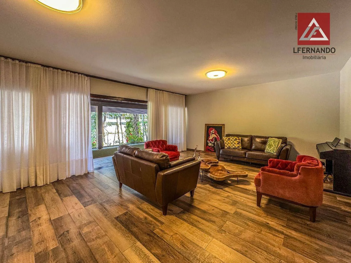 Casa com 3 dormitórios, sendo 1 suíte à venda, 360 m por R$ 1.990.000,00- Bom Retiro - Blumenau/SC — foto 4