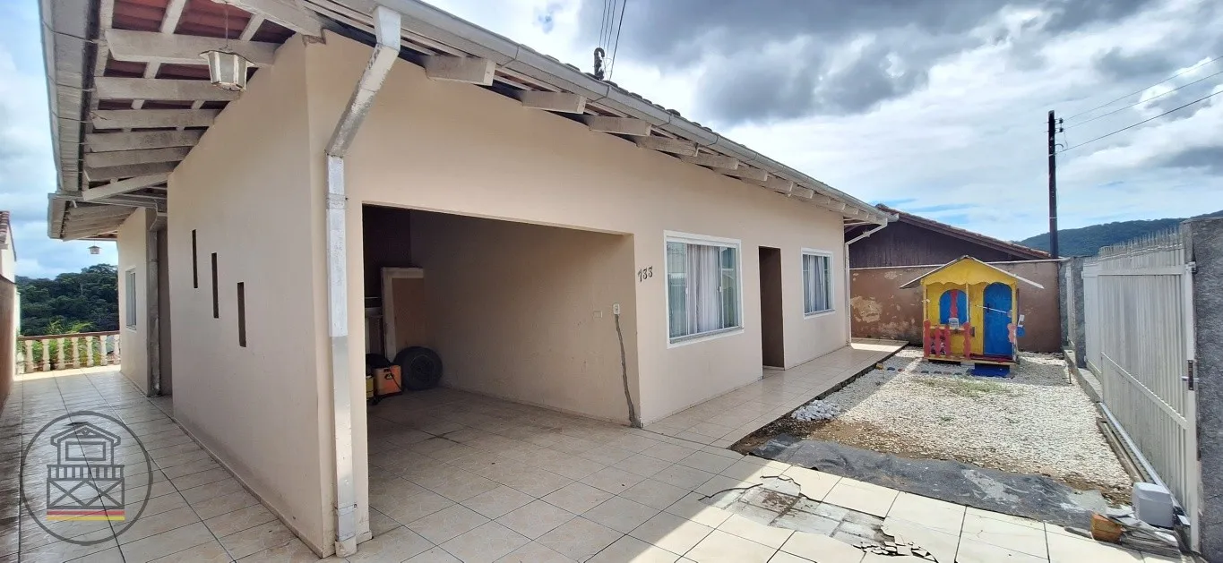 Oportunidade casa com Piscina no Bairro Fortaleza!!! — foto 3