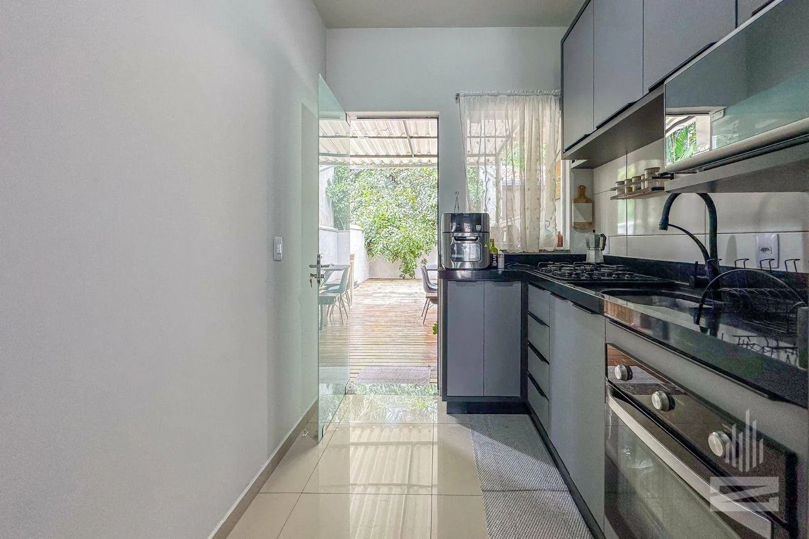 Casa à Venda com 2 Dormitórios e Mobiliada no bairro Água Verde em Blumenau — foto 6