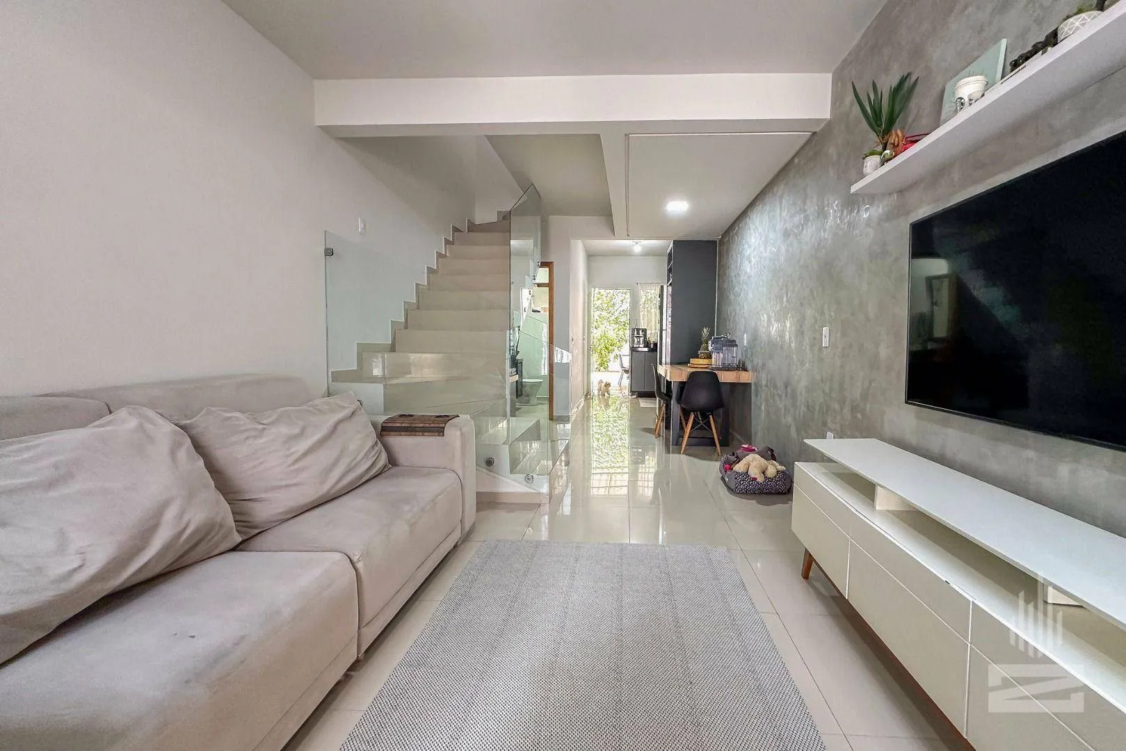 Casa à Venda com 2 Dormitórios e Mobiliada no bairro Água Verde em Blumenau — foto 2