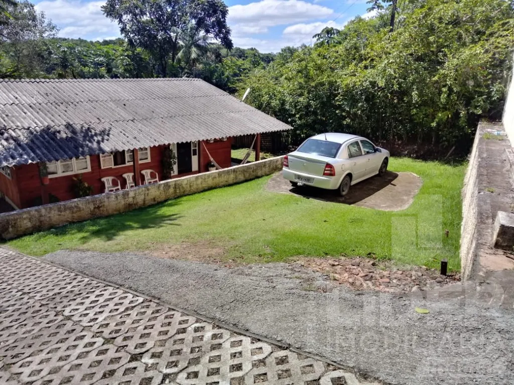 Casa com fundos para o Rio Itajaí-açu no Bairro Encano. — foto 2