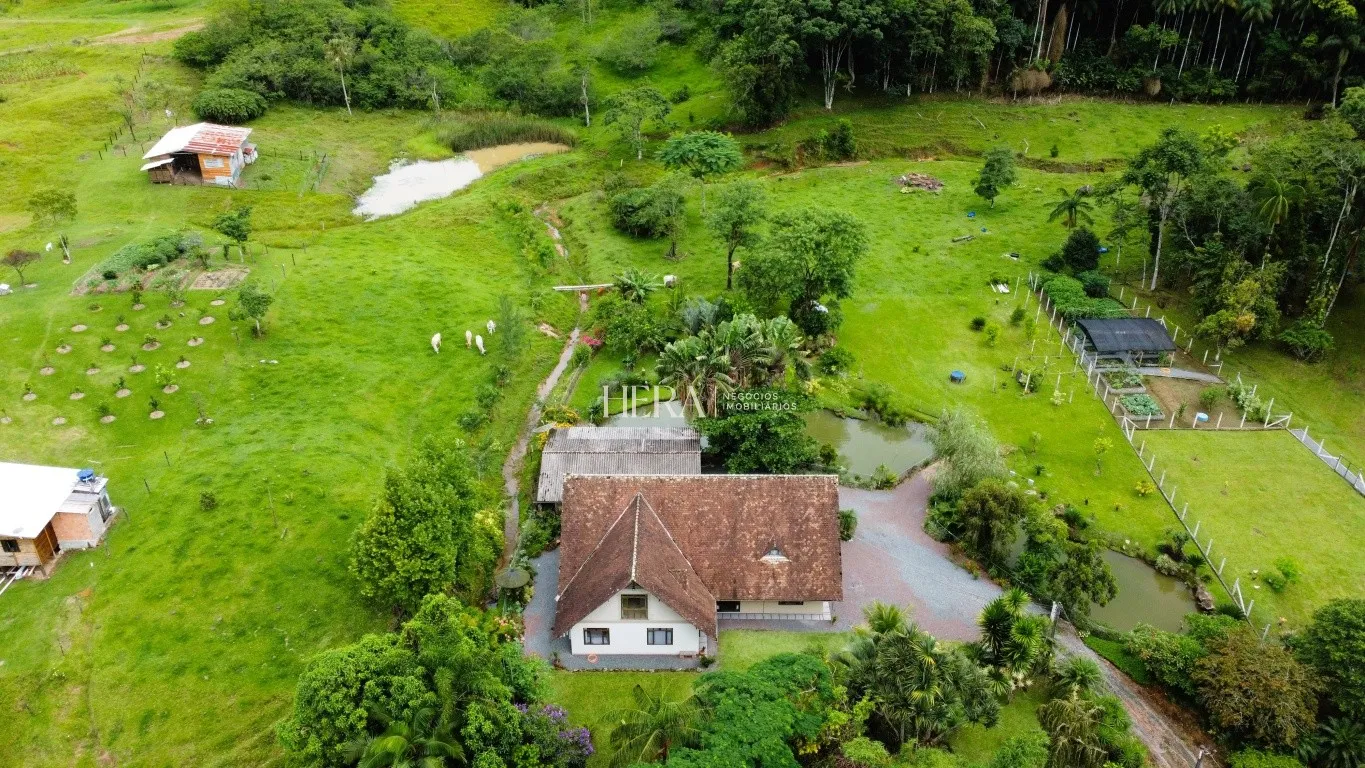 Belo sítio a venda em Indaial no bairro Encano, perfeito para você que quer uma estrutura pronta para atender você e sua família — foto 4