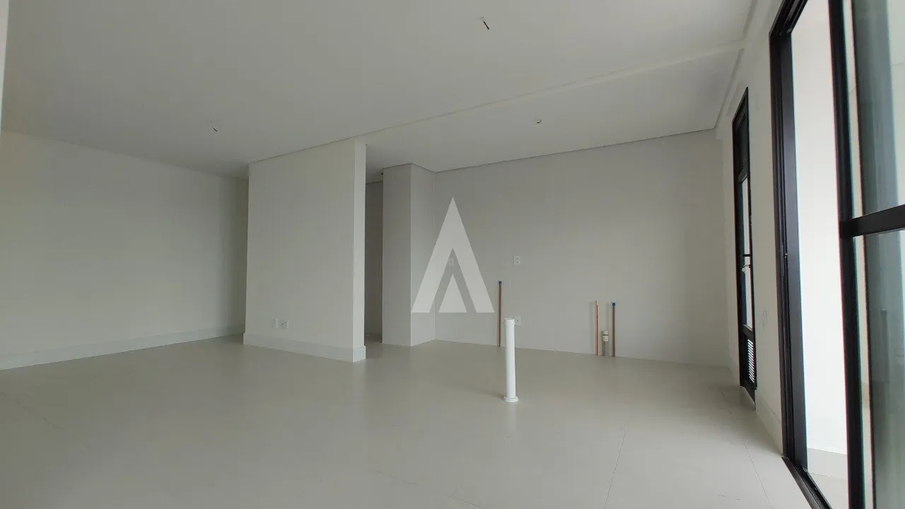 Apartamento com 1 suíte(s) mais 2 quarto(s) à venda no bairro Santo Antônio em JOINVILLE, por R$ 995.000.00. — foto 3