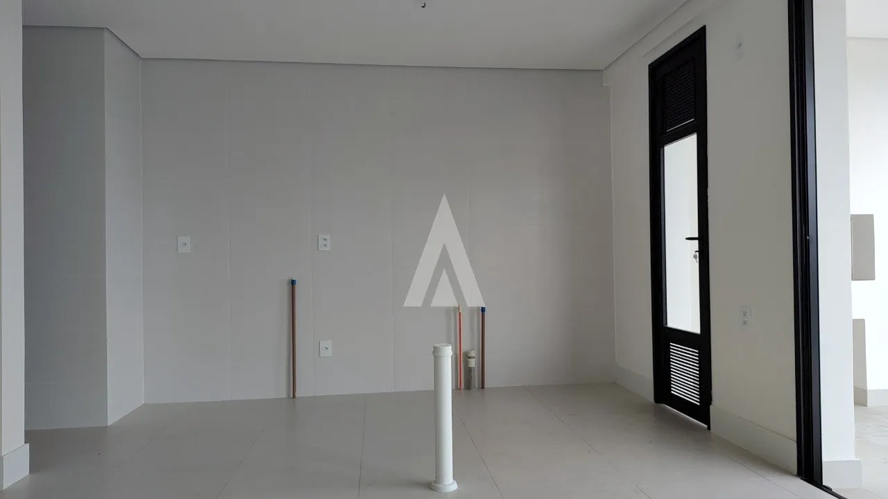 Apartamento com 1 suíte(s) mais 2 quarto(s) à venda no bairro Santo Antônio em JOINVILLE, por R$ 995.000.00. — foto 7