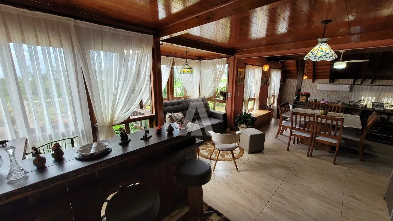Sobrado com 1 suíte(s) mais 6 quarto(s) à venda no bairro Ubatuba em São Francisco Do Sul, por R$ 3.490.000.00. — foto 4