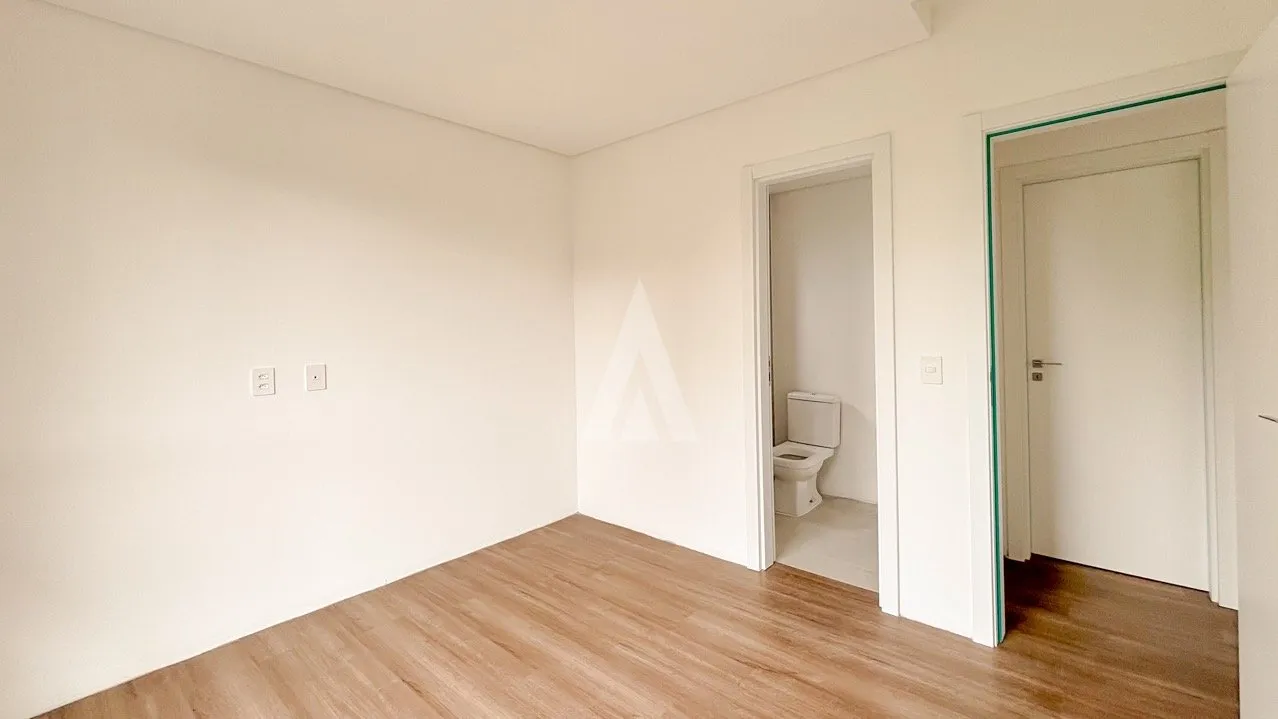 Apartamento com 1 suíte(s) mais 2 quarto(s) à venda no bairro Anita Garibaldi em Joinville, por R$ 747.000.00. — foto 7