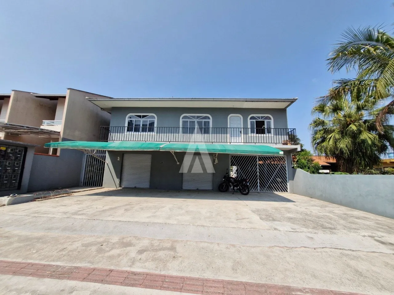 Prédio Comercial à venda no bairro Iririú em Joinville, por R$ 1.499.000.00. - foto 1