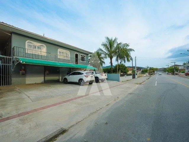 Prédio Comercial à venda no bairro Iririú em Joinville, por R$ 1.499.000.00. — foto 3