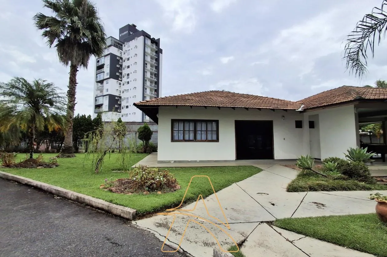 Amplo Apartamento - 05 Dormitórios (01 suíte), 02 Vagas de Garagem e Área de Lazer Completa – Itoupava Norte – Blumenau – SC — foto 4