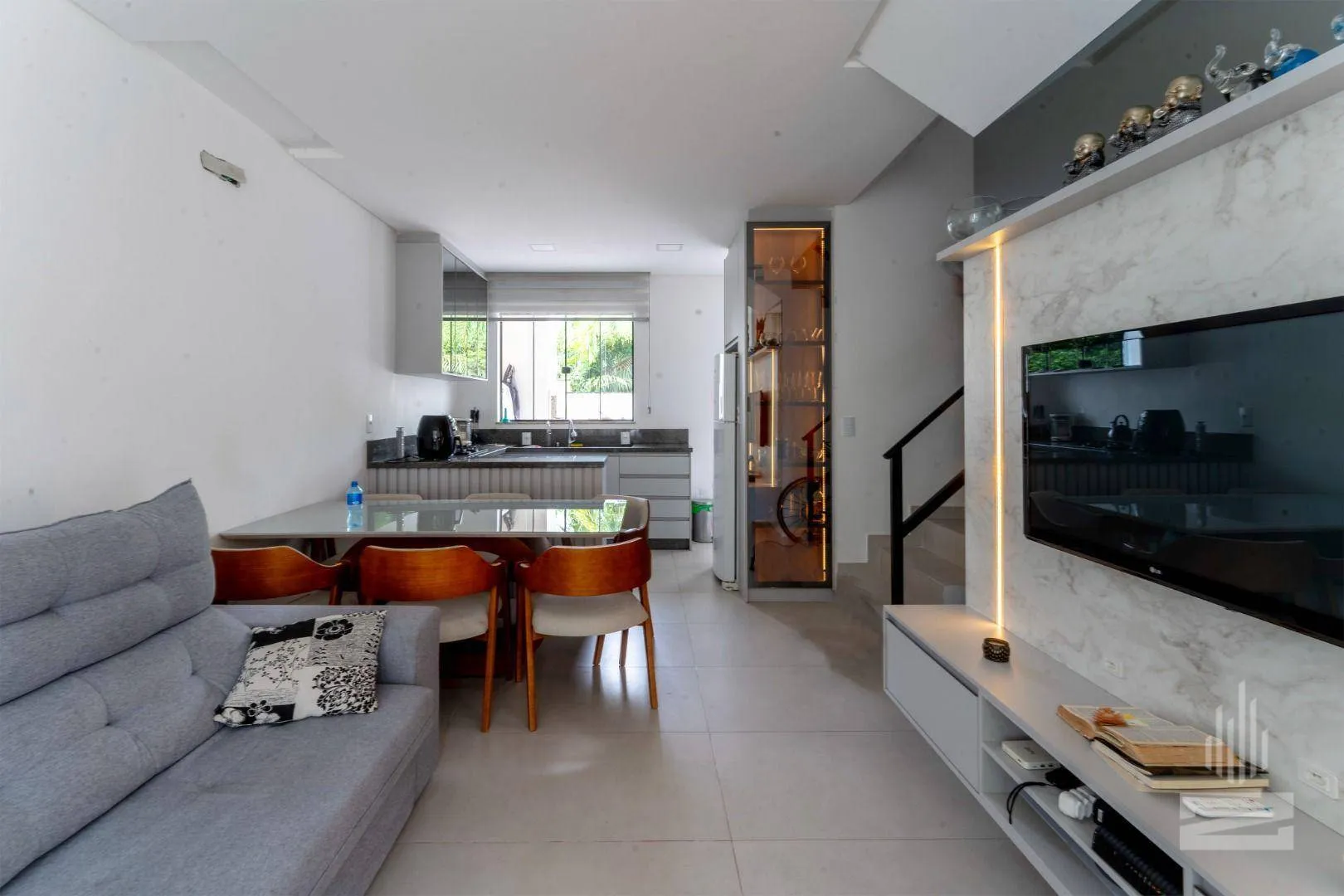 Ampla Casa à Venda com 3 Dormitórios e 115m no bairro Velha em Blumenau - foto 1