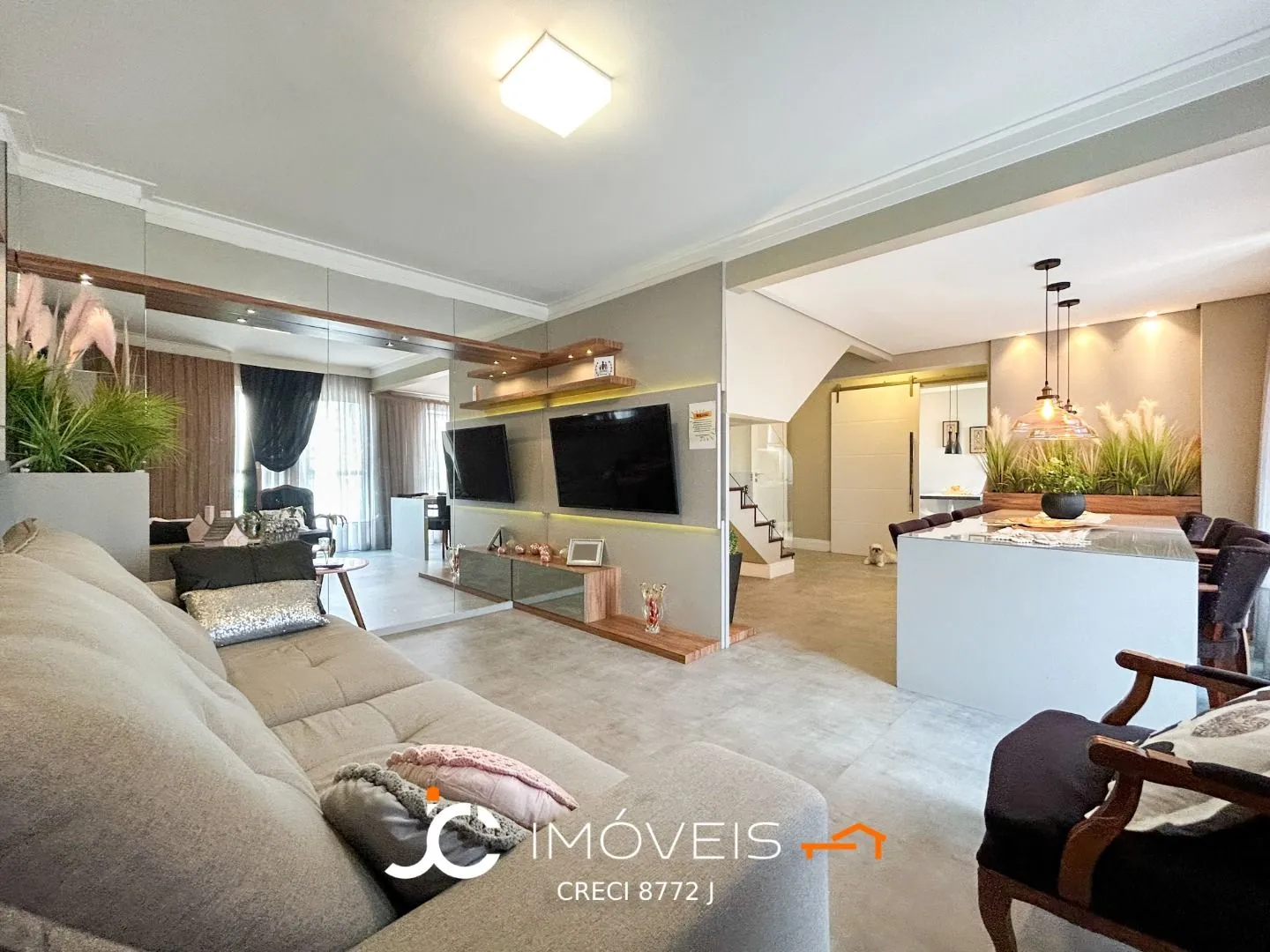 Apartamento com 3 dormitórios sendo 1 suíte à venda, 140 m por R$ 795.000 - Ponta Aguda - Blumenau/SC - foto 1