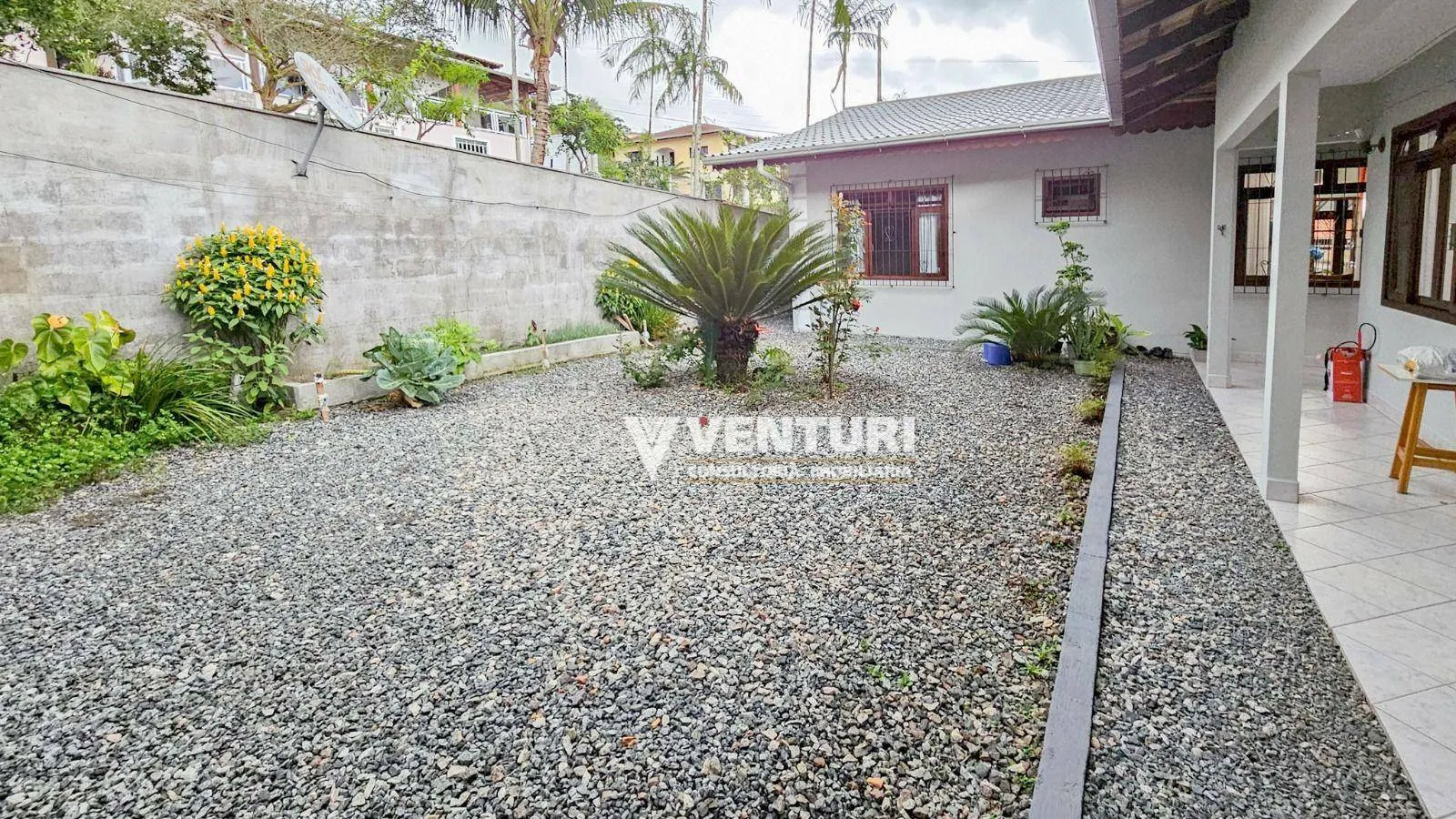 Casa · à venda · 4 quartos · 174m² · Velha Central, Blumenau