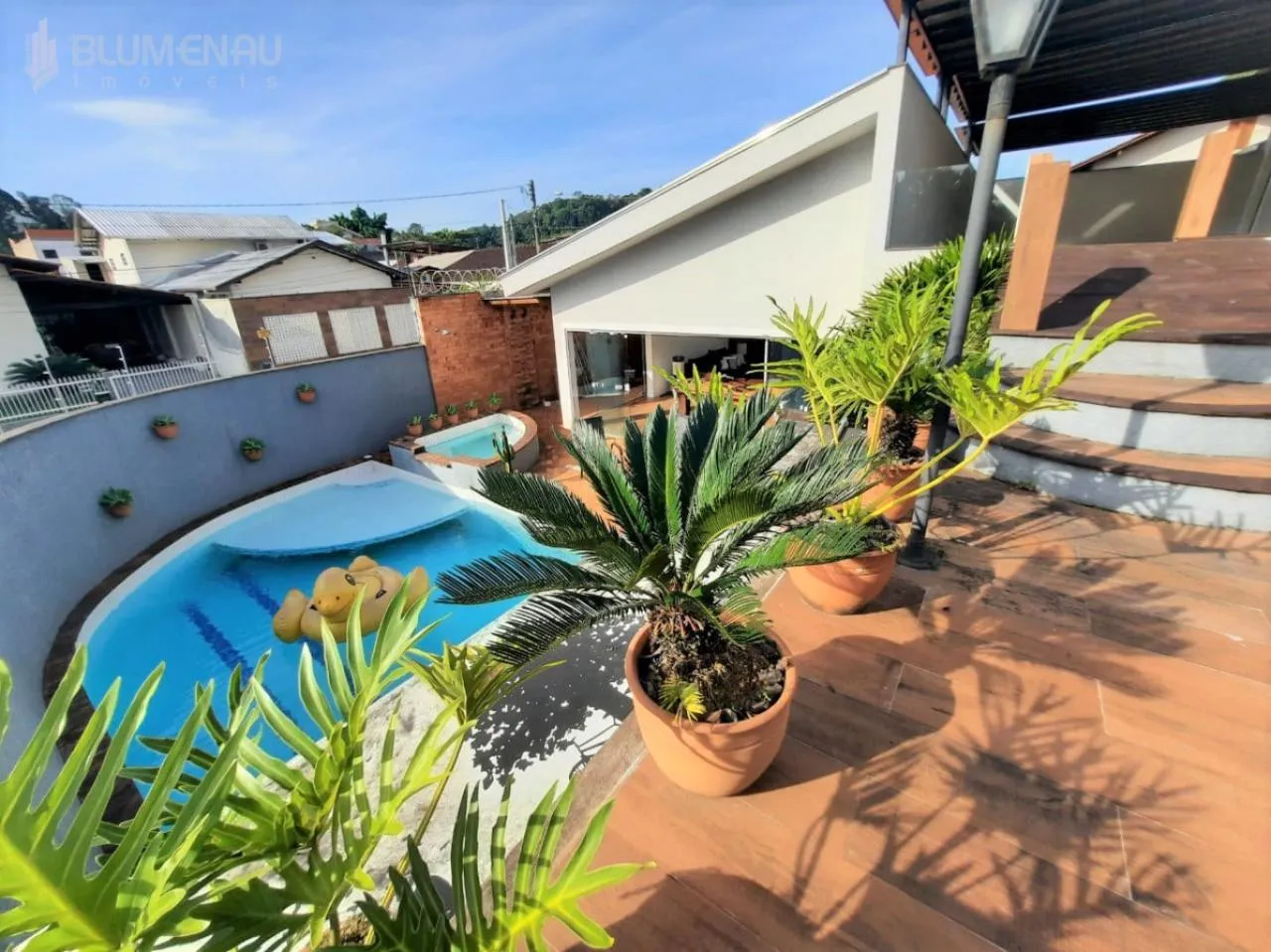 Casa alto padrão no bairro Itoupava Norte - foto 1