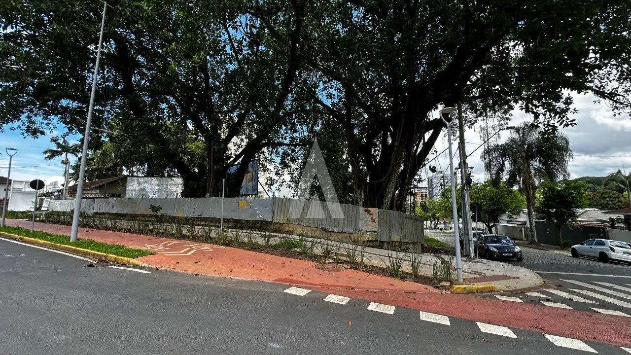 Terreno à venda no bairro Atiradores em Joinville, por R$ 3.400.000.00. — foto 2