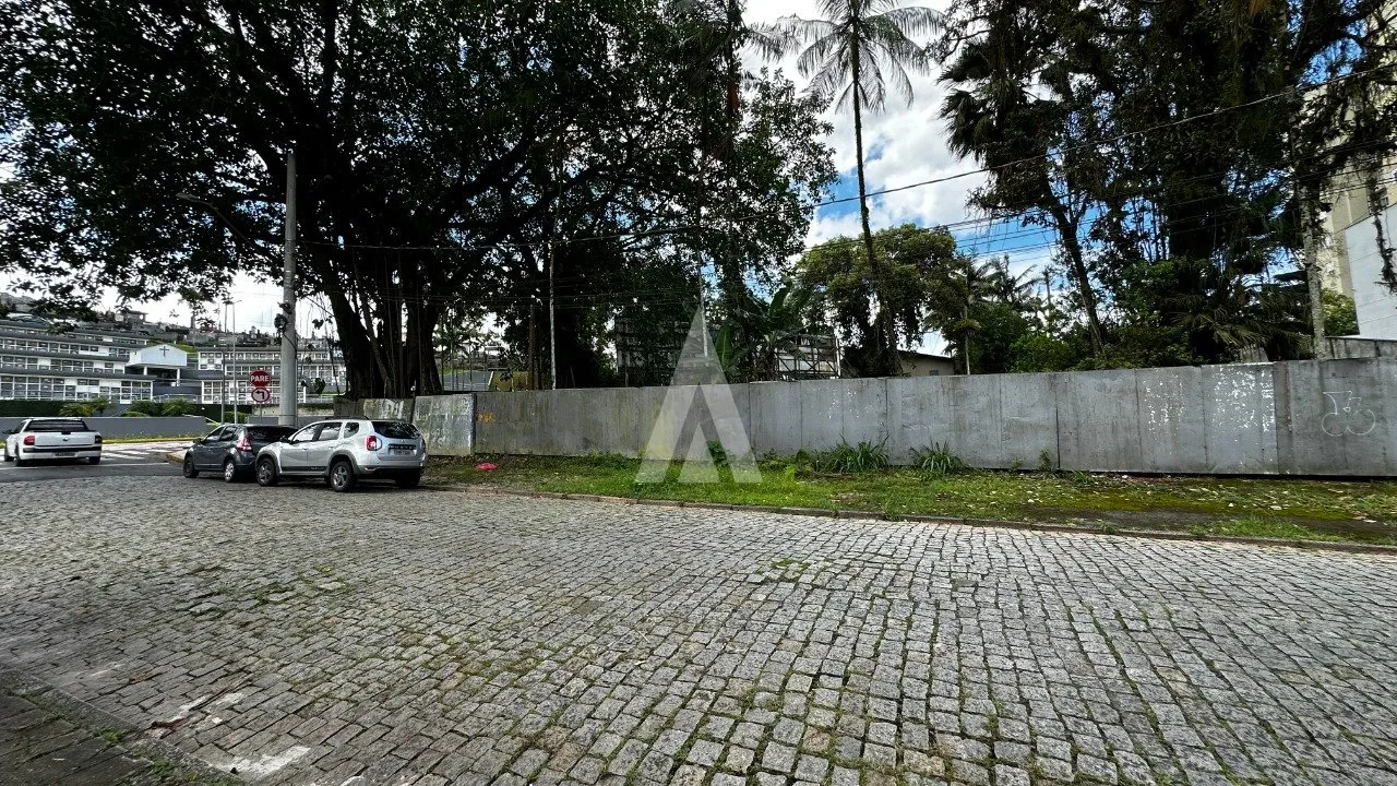 Terreno à venda no bairro Atiradores em Joinville, por R$ 3.400.000.00. — foto 3