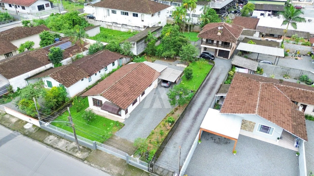 Terreno à venda no bairro Anita Garibaldi em Joinville, por R$ 1.200.000.00. — foto 5