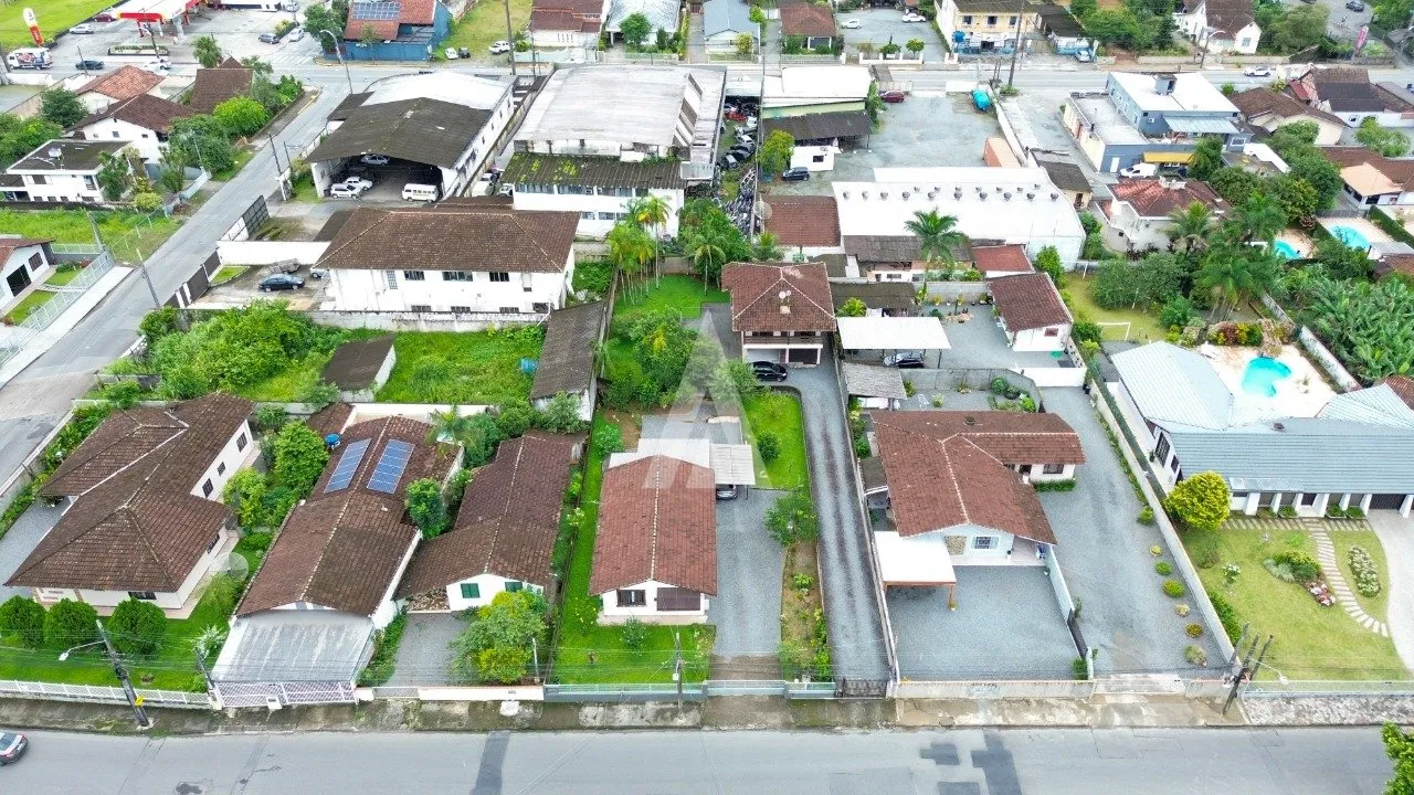 Terreno à venda no bairro Anita Garibaldi em Joinville, por R$ 1.200.000.00. — foto 6