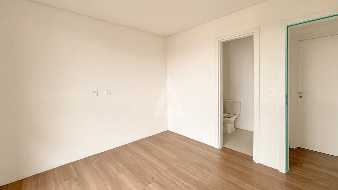 Apartamento com 1 suíte(s) mais 2 quarto(s) à venda no bairro Anita Garibaldi em Joinville, por R$ 747.000.00. — foto 4